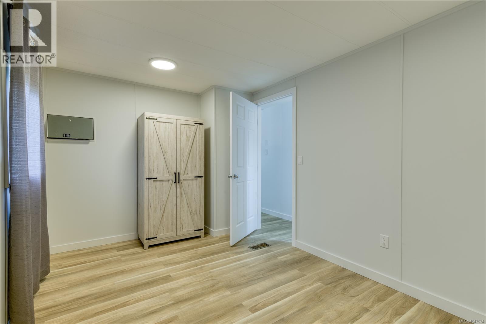 #56 5250 Beaver Harbour Rd - 15
