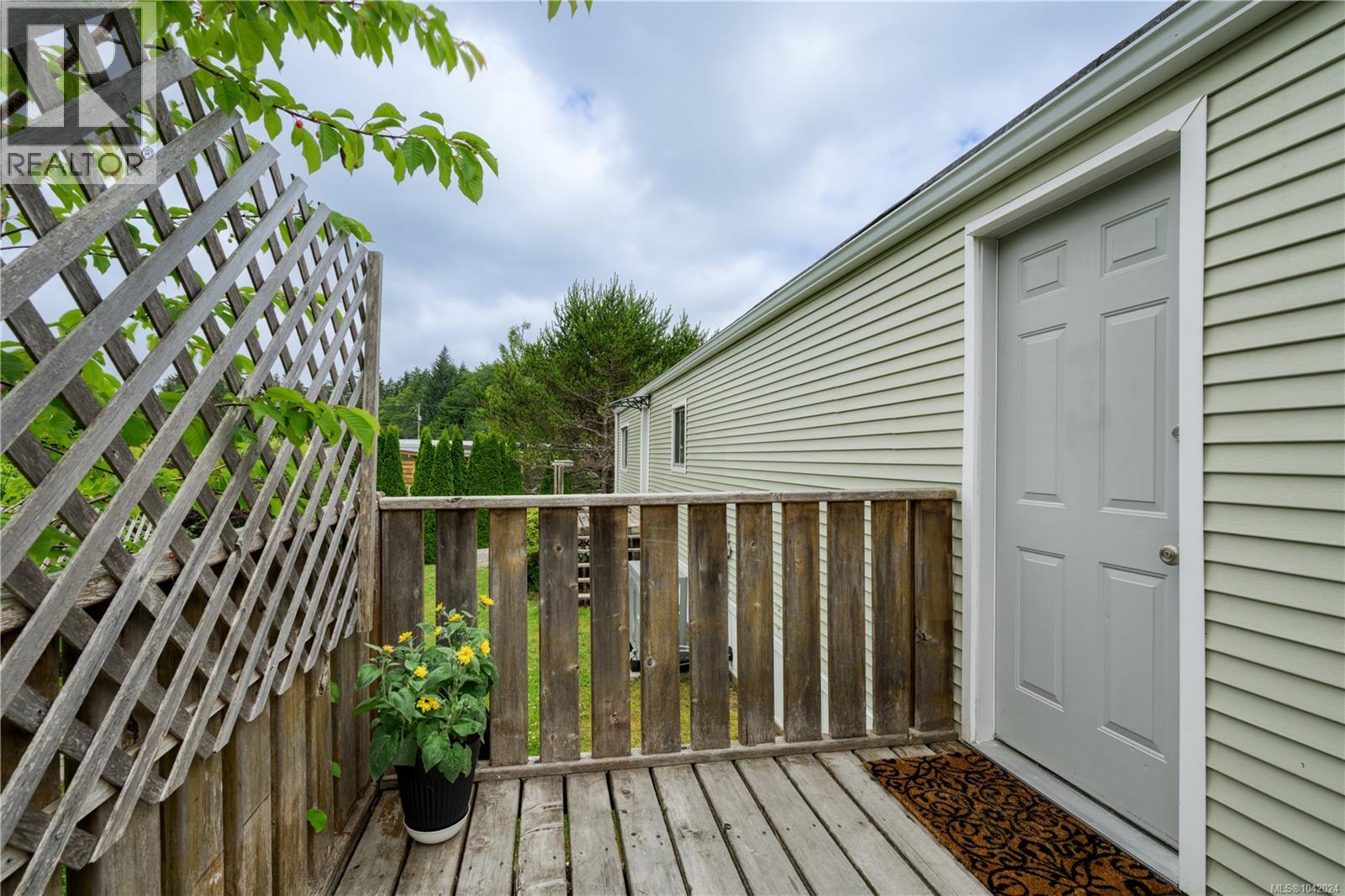 #56 5250 Beaver Harbour Rd - 3