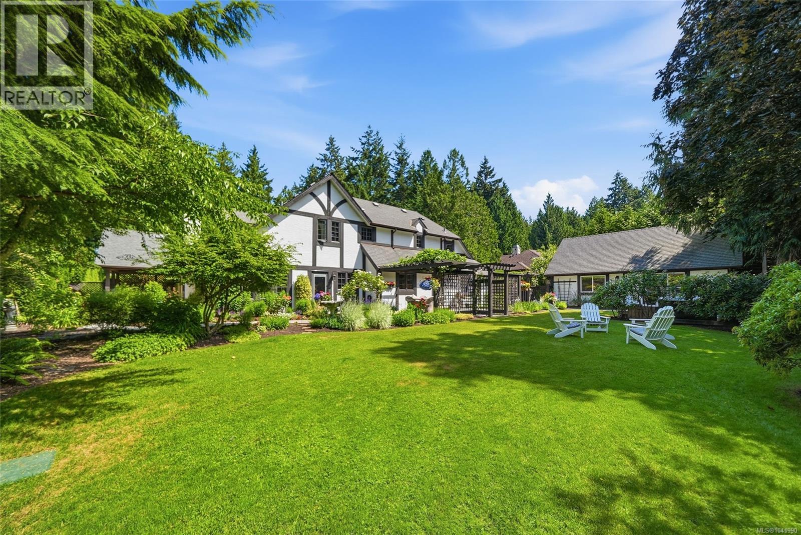 2534 Island Hwy W - 10