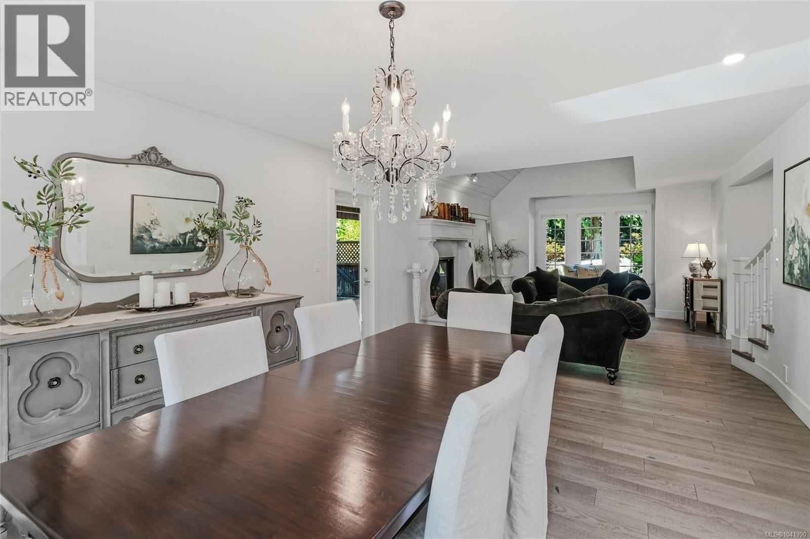 2534 Island Hwy W - 19