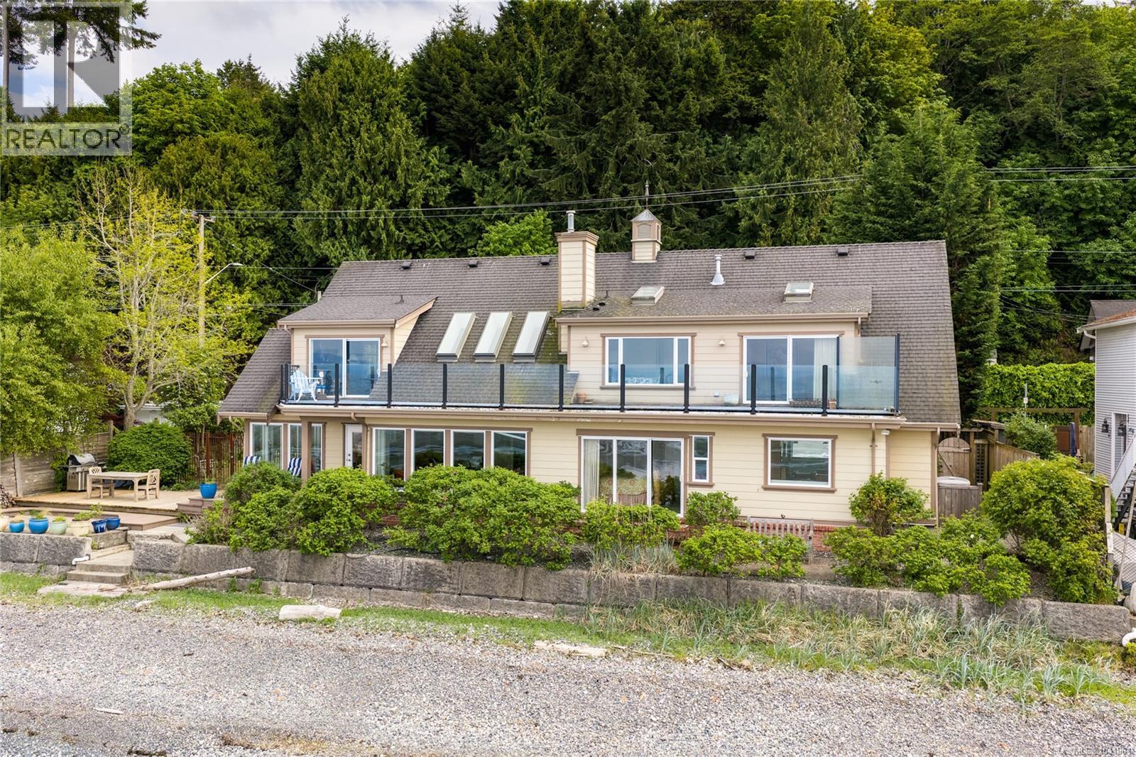 2995 Island Hwy W - 1