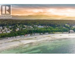2995 Island Hwy W, Qualicum Beach, BC V9K2H2 Photo 21