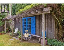 2995 Island Hwy W, Qualicum Beach, BC V9K2H2 Photo 24