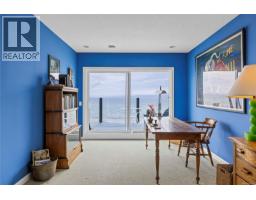 2995 Island Hwy W, Qualicum Beach, BC V9K2H2 Photo 29