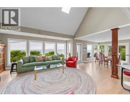 2995 Island Hwy W, Qualicum Beach, BC V9K2H2 Photo 30