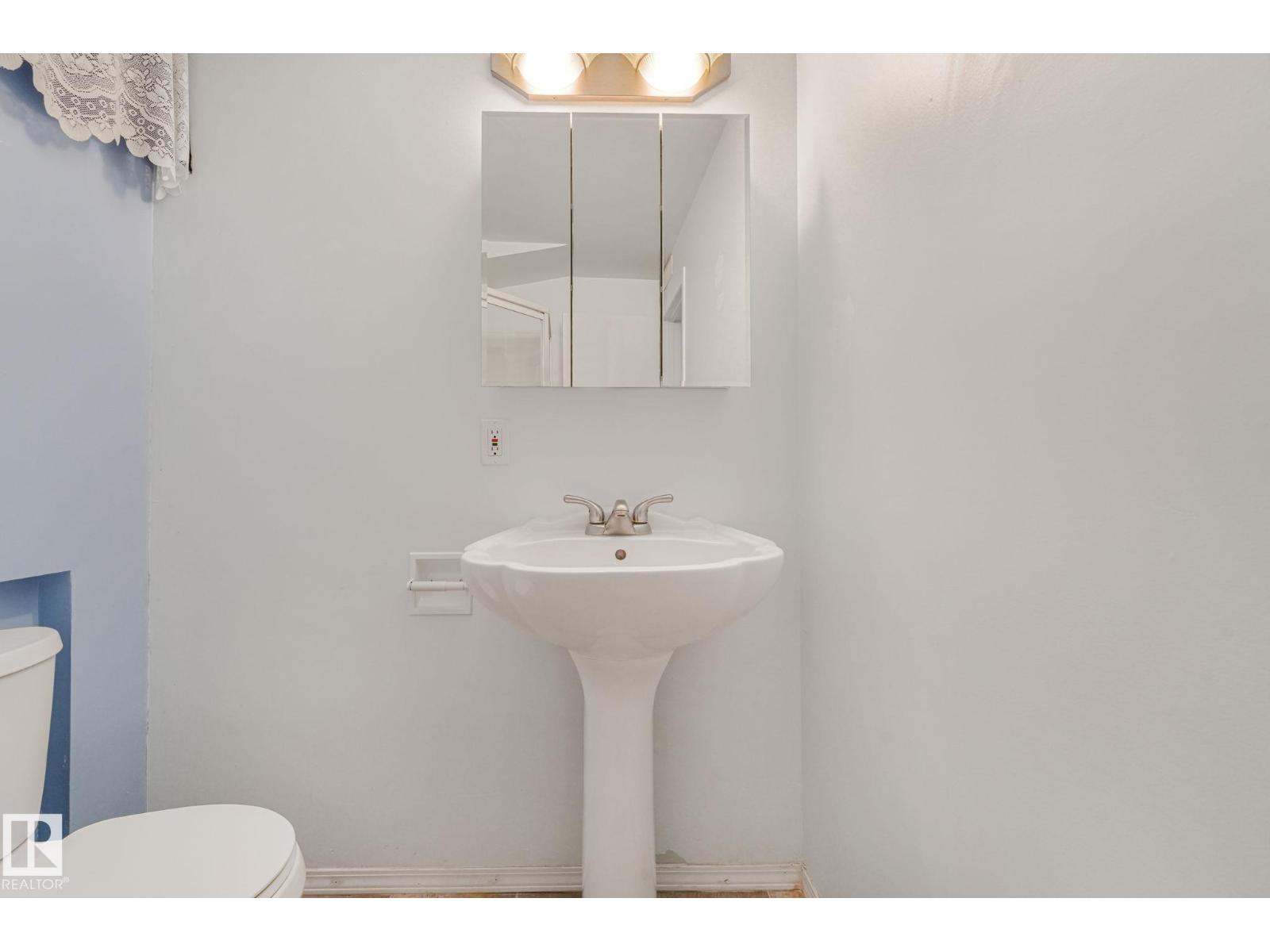 13320 79 AV NW - 52