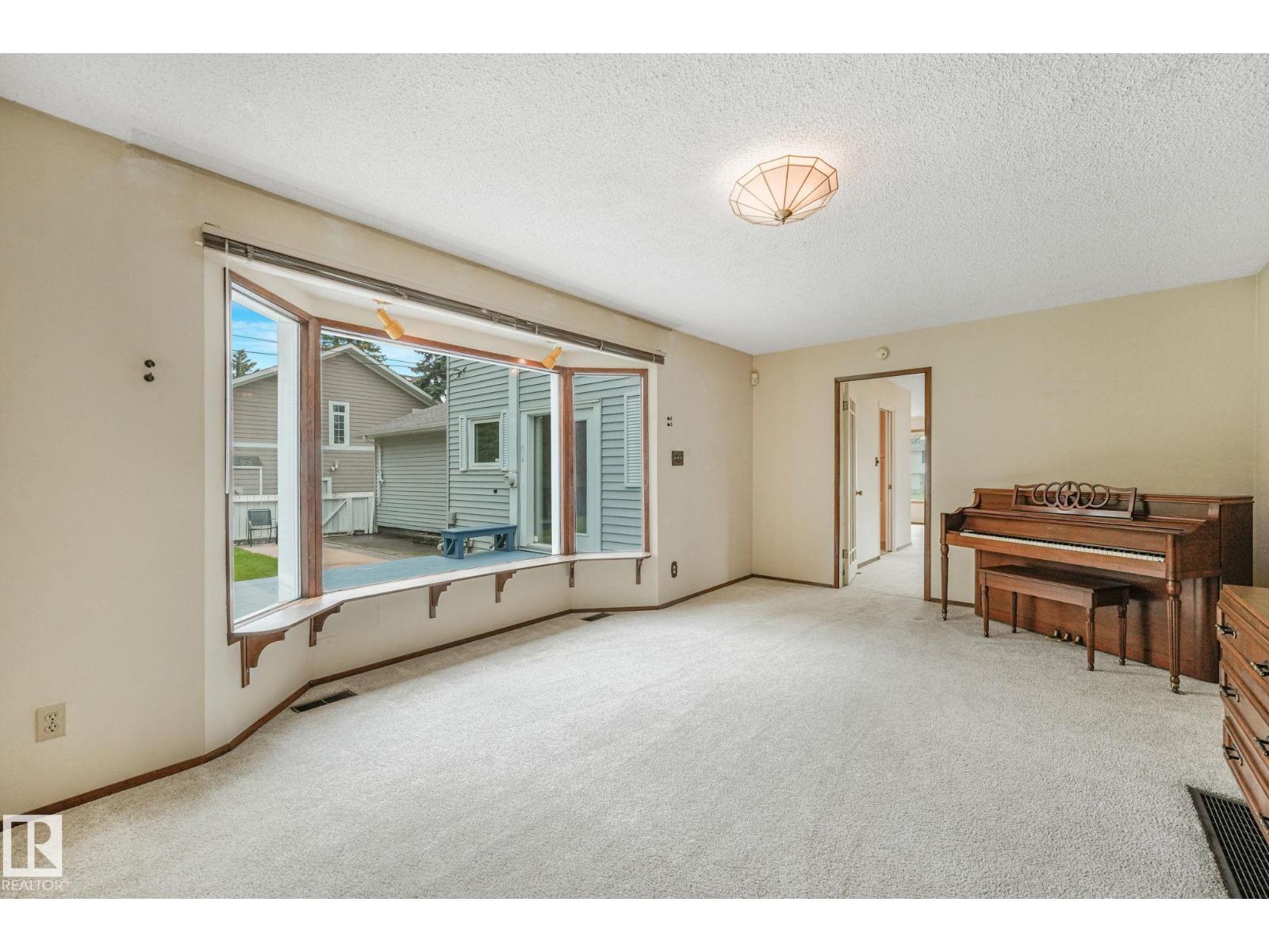 13320 79 AV NW - 15