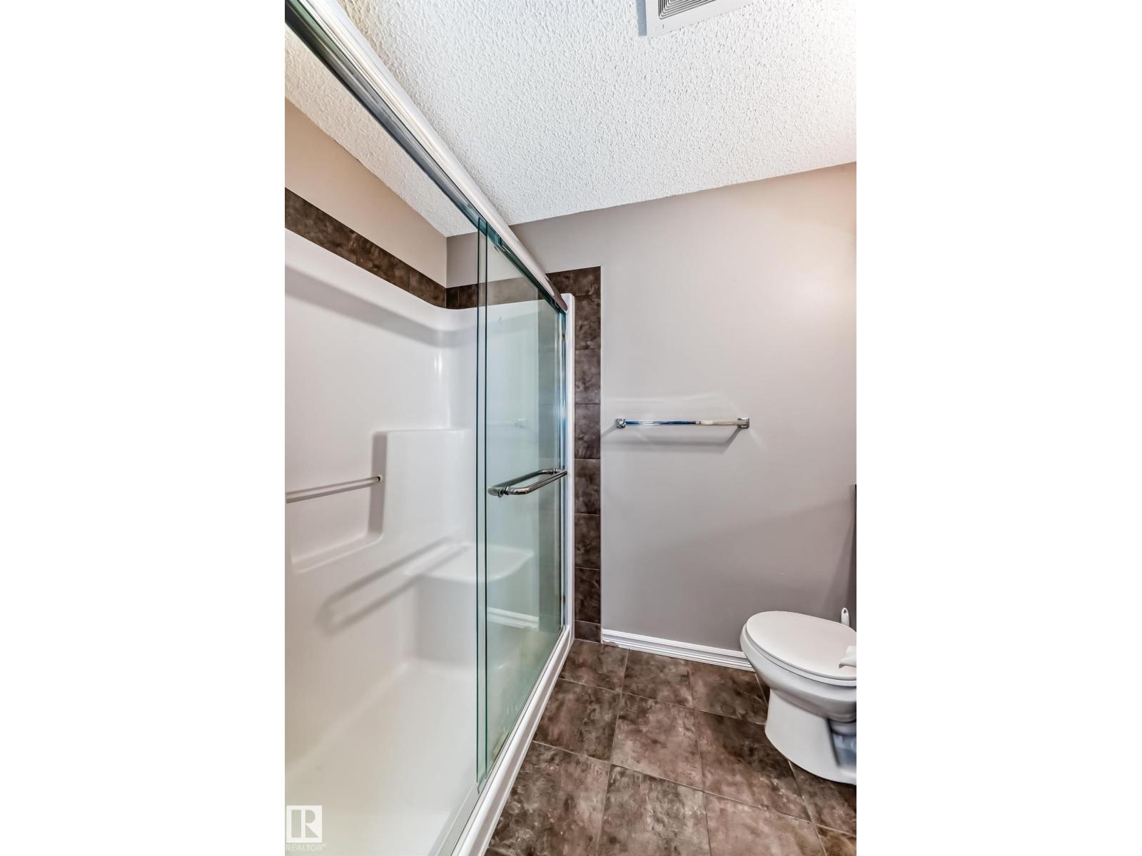 #208 2204 44 Ave NW - 28