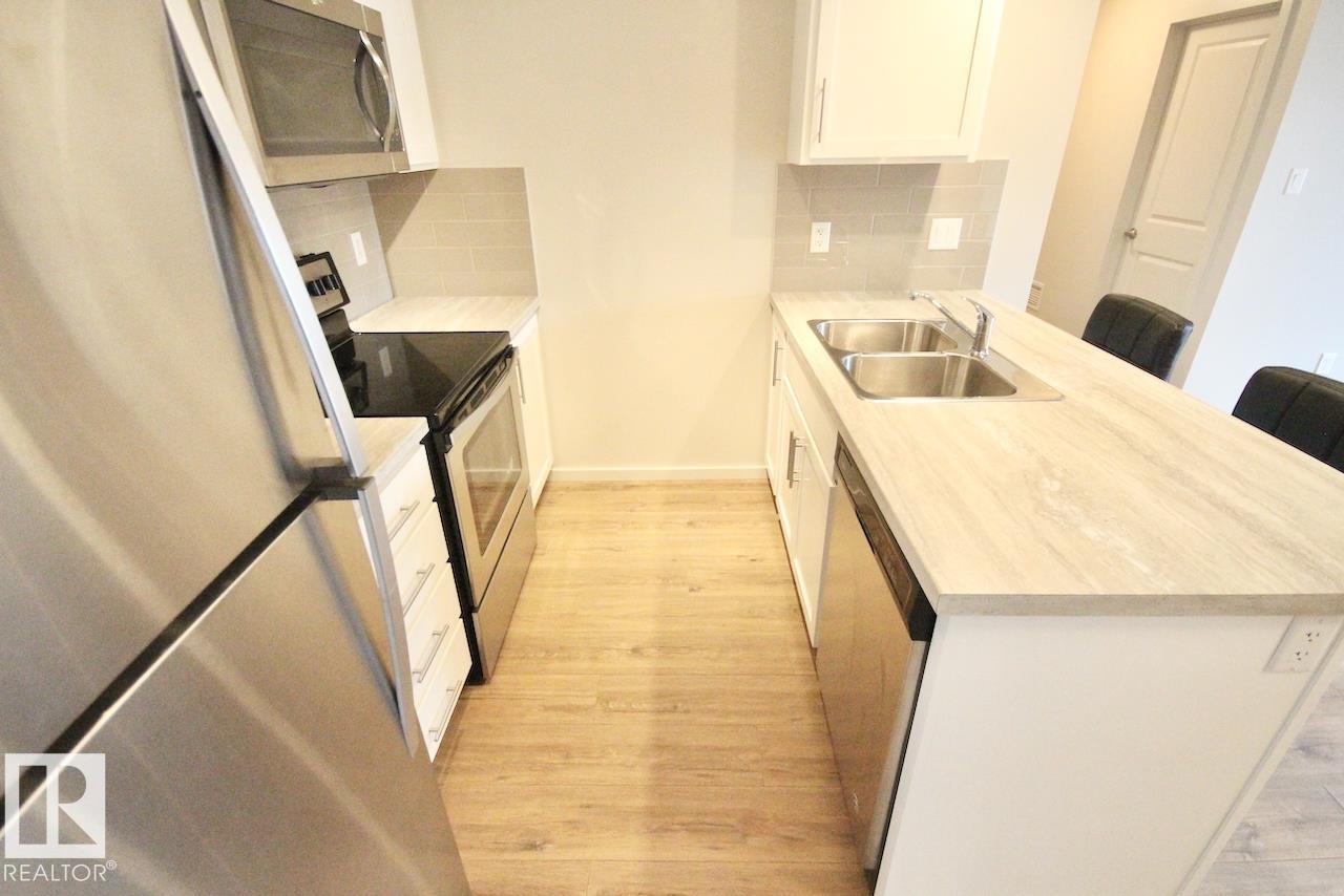 #417 5404 7 AV SW - 15