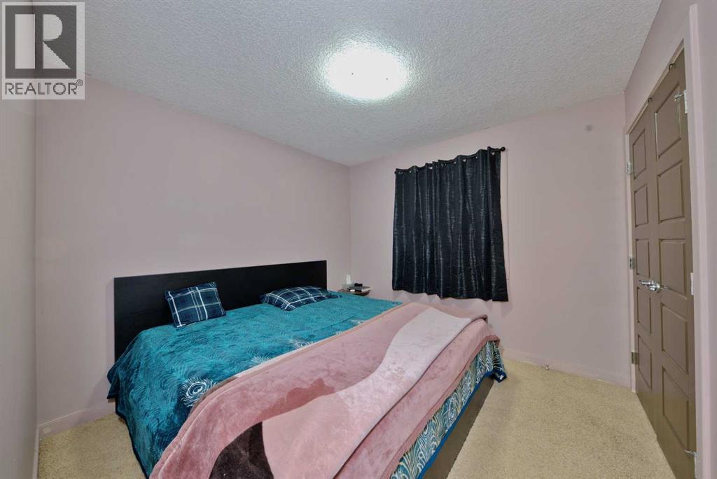 18 Redstone Manor NE - 21