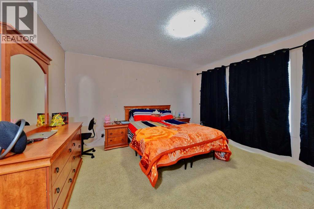 18 Redstone Manor NE - 23