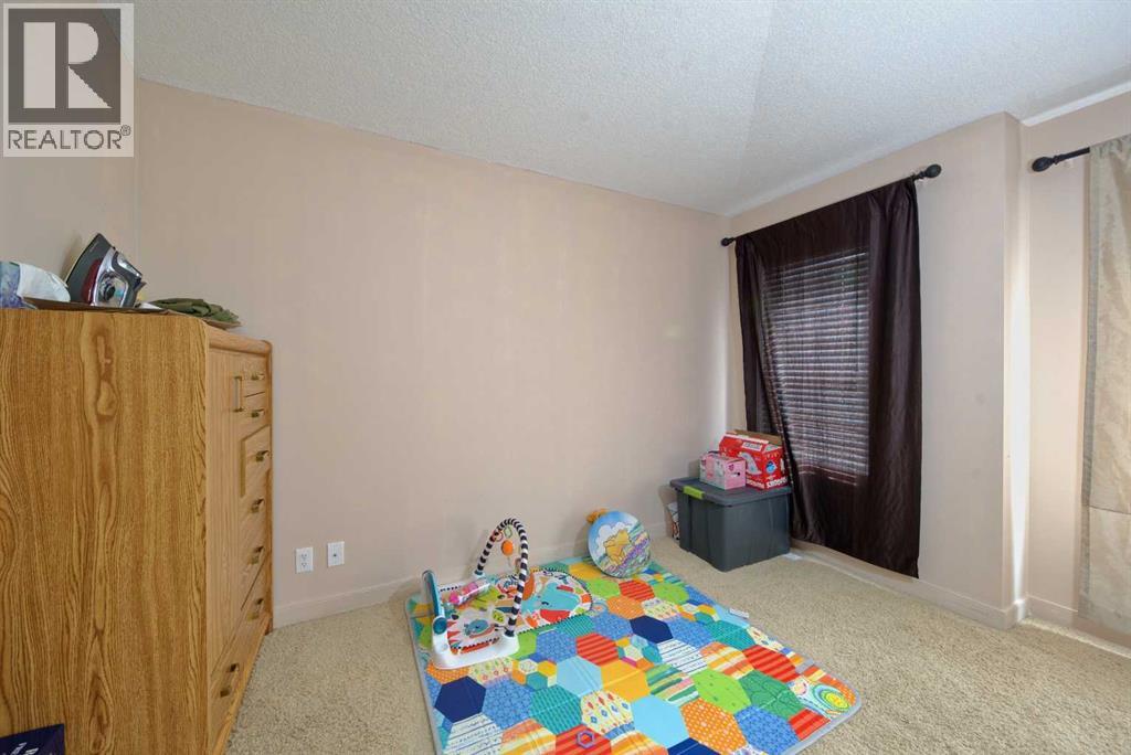 18 Redstone Manor NE - 20