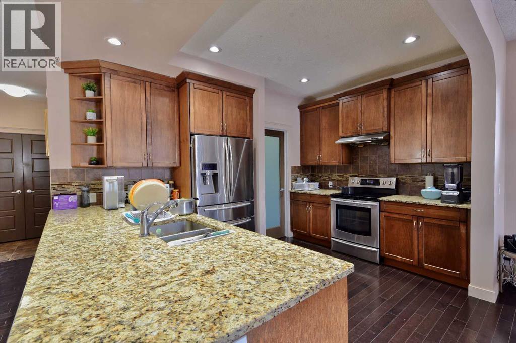 18 Redstone Manor NE - 10
