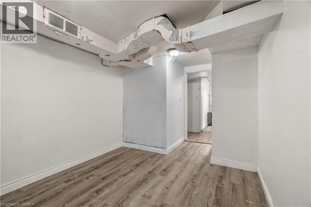 171 NELSON Street - 24