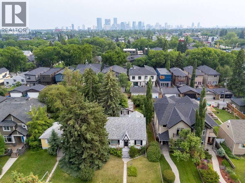 445 29 Avenue NW — photo 38