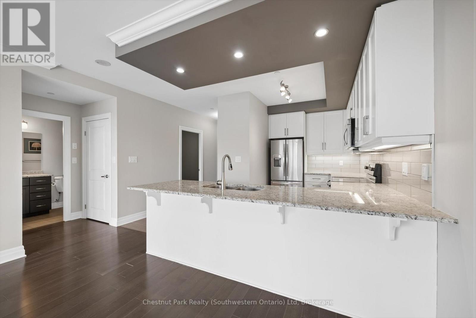 #405 160 MACDONELL STREET - 10