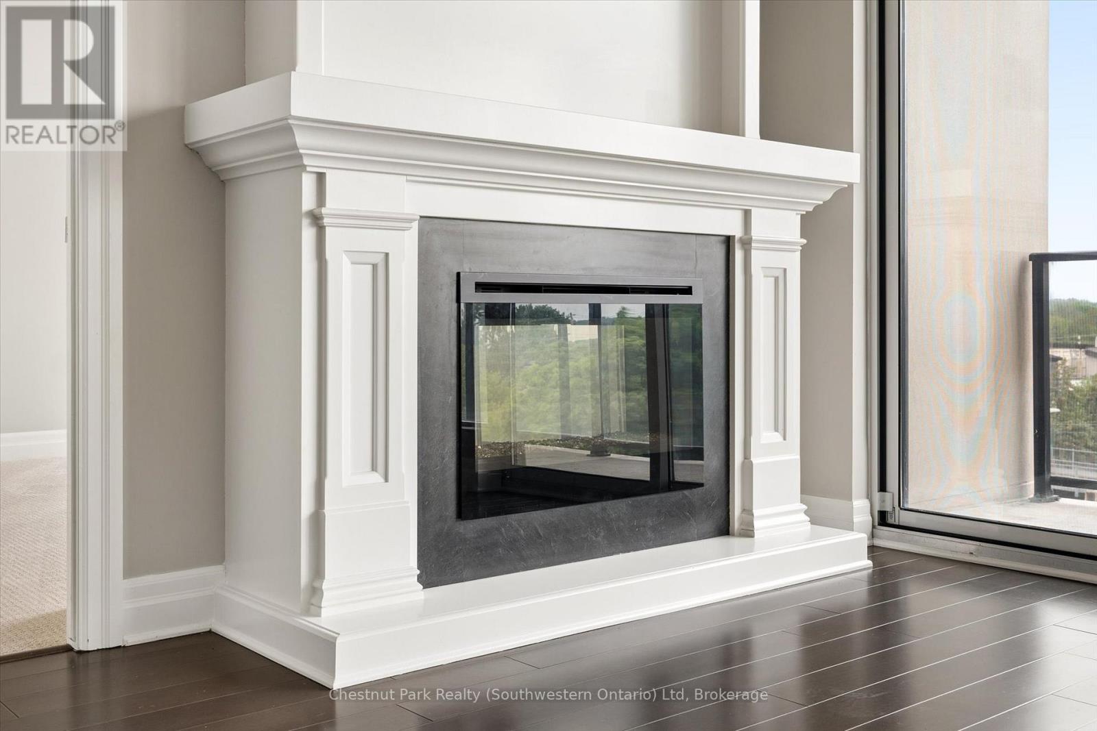 #405 160 MACDONELL STREET - 16