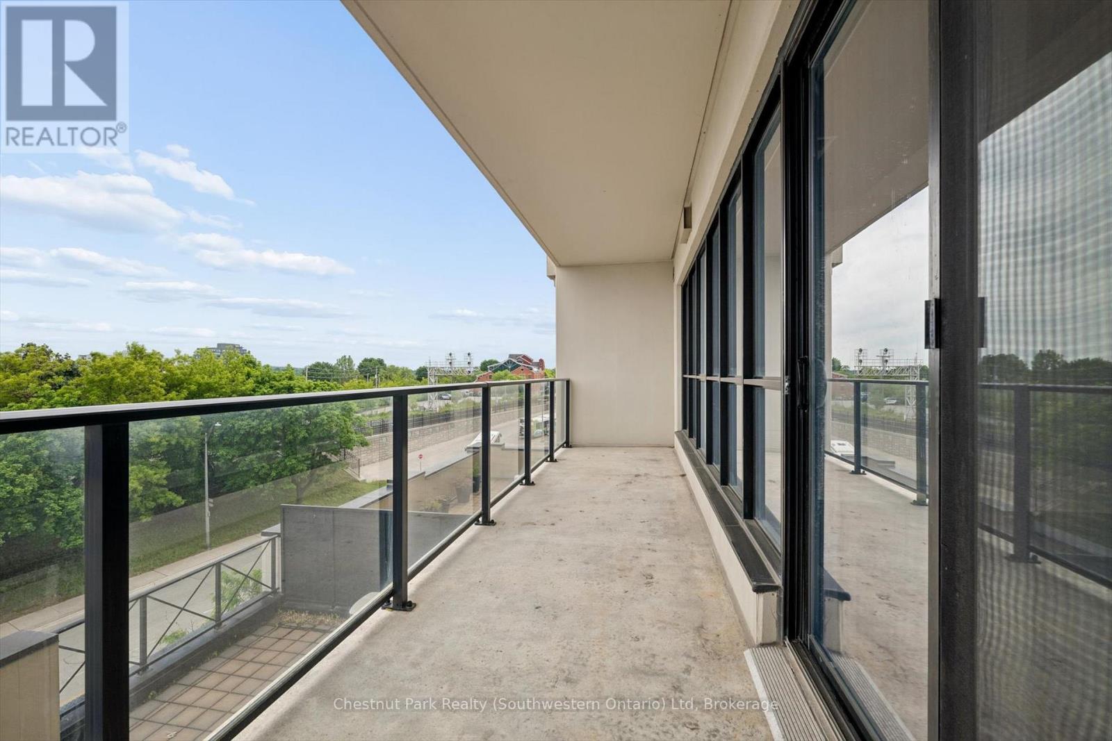 #405 160 MACDONELL STREET - 18