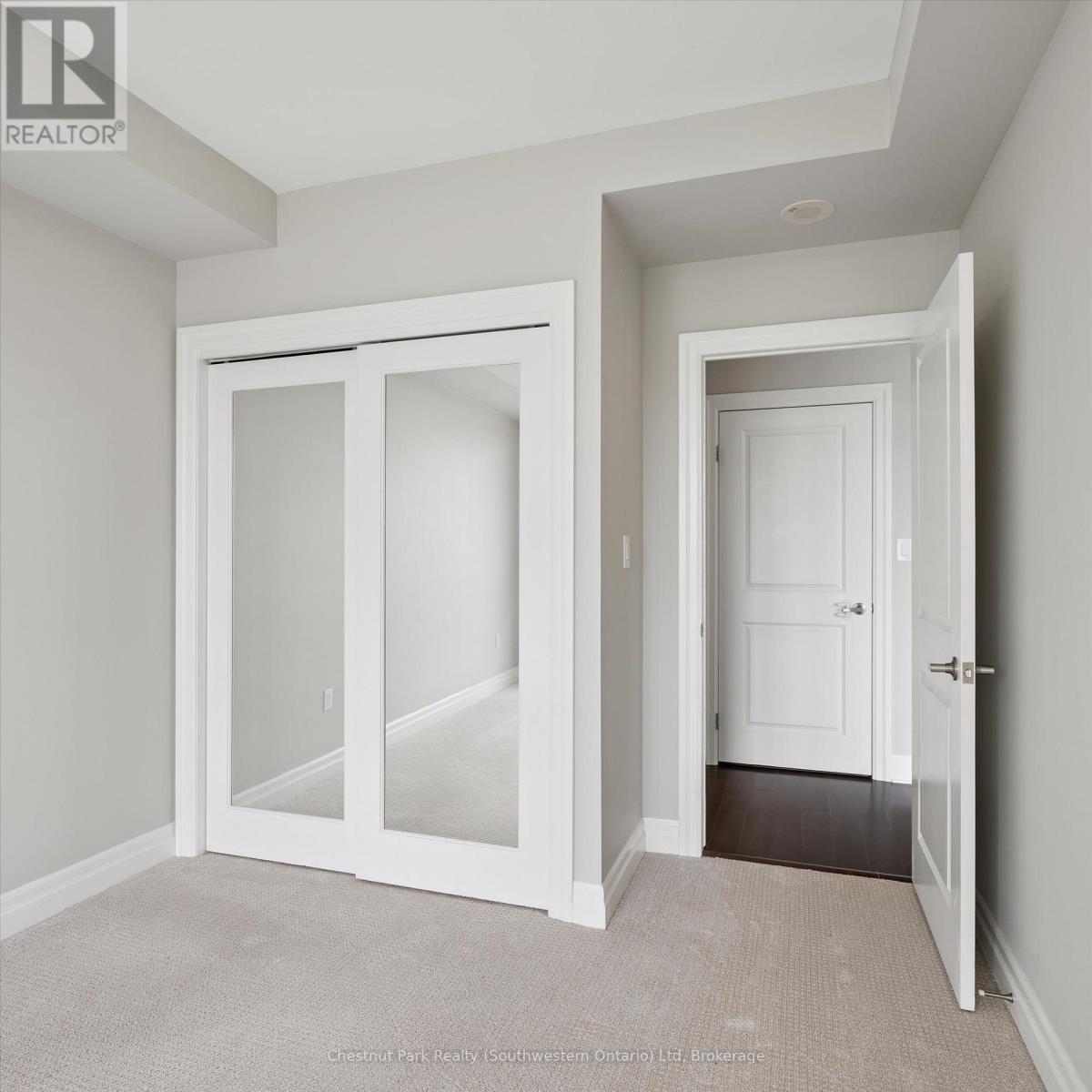#405 160 MACDONELL STREET - 27