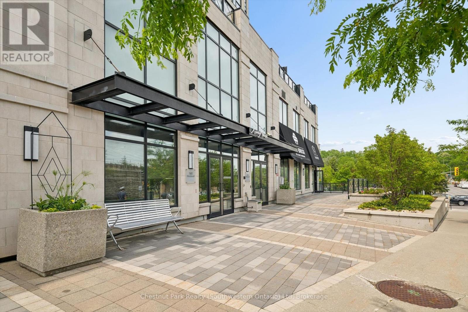 #405 160 MACDONELL STREET - 3