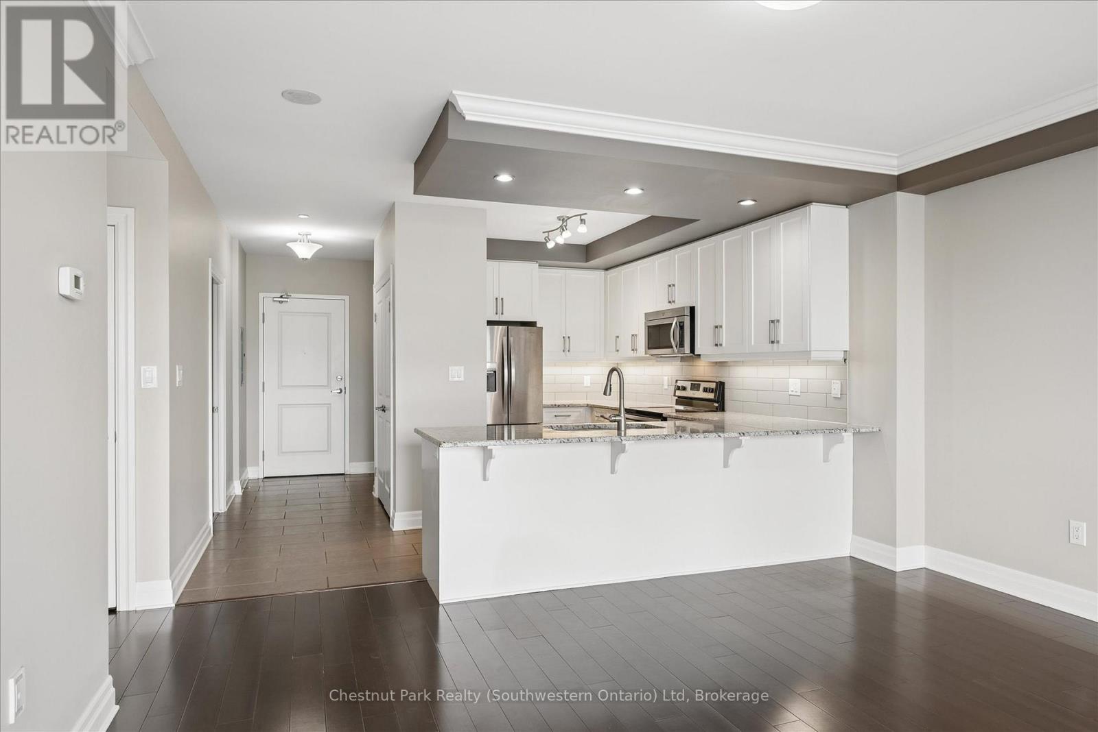 #405 160 MACDONELL STREET - 8