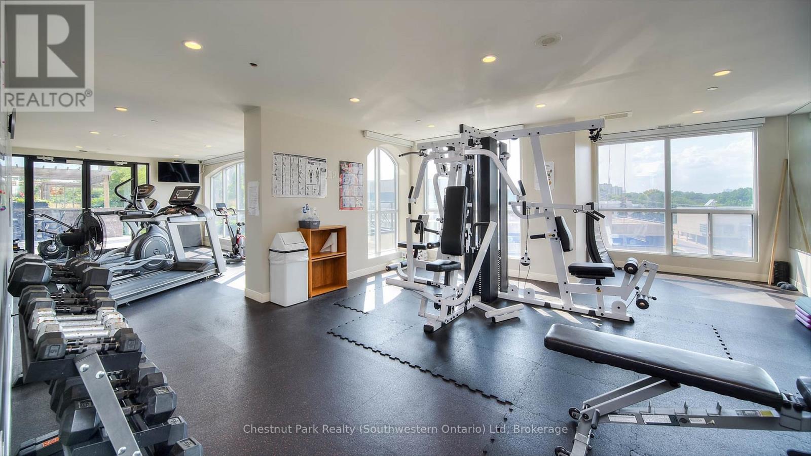 #405 160 MACDONELL STREET - 46