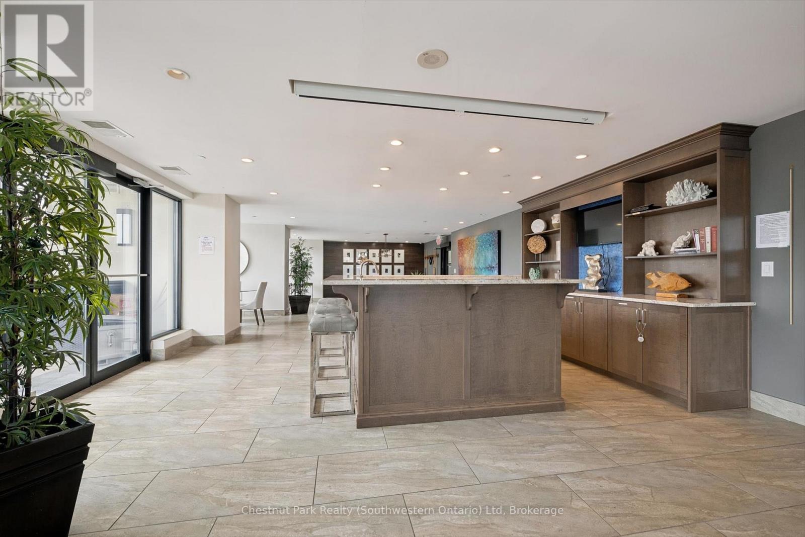 #405 160 MACDONELL STREET - 33