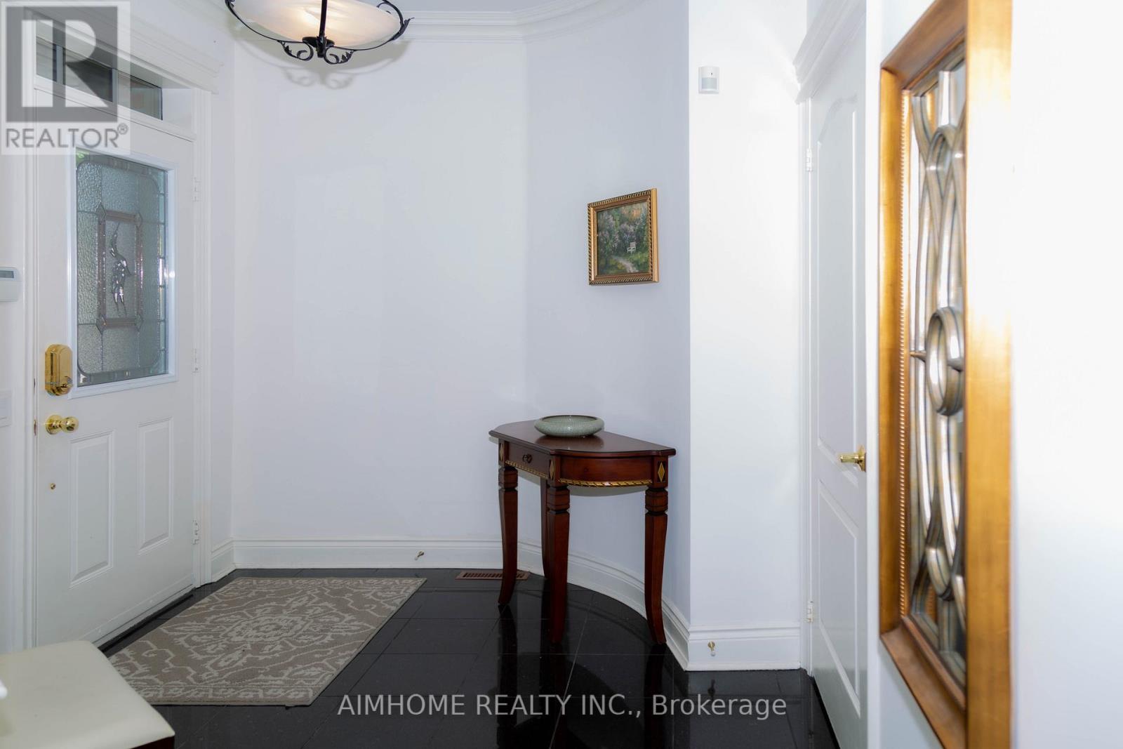 61 WESTBURY COURT - 3