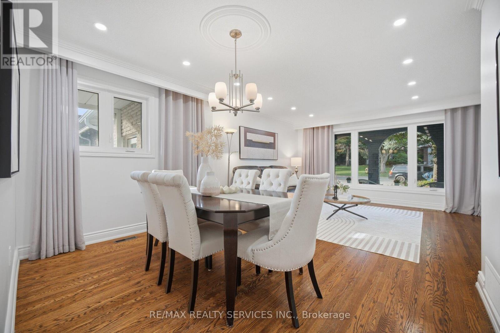 133 ROMFIELD CIRCUIT - 16