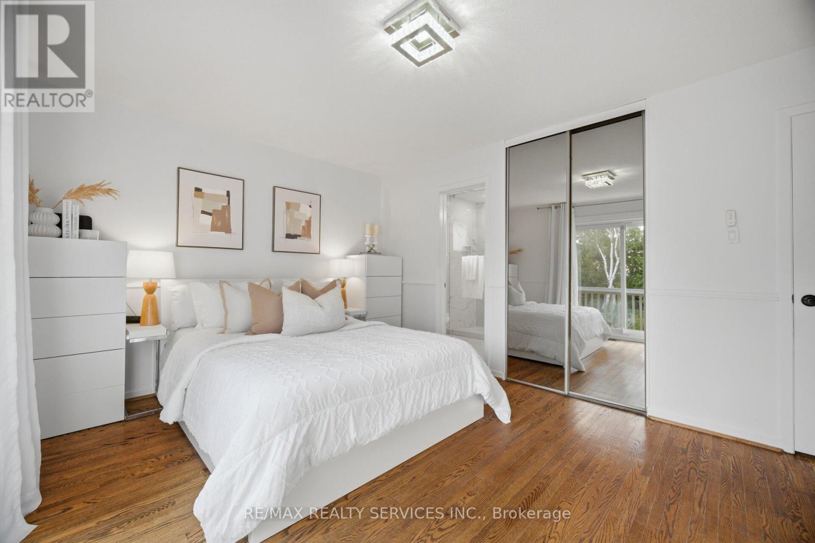 133 ROMFIELD CIRCUIT - 20