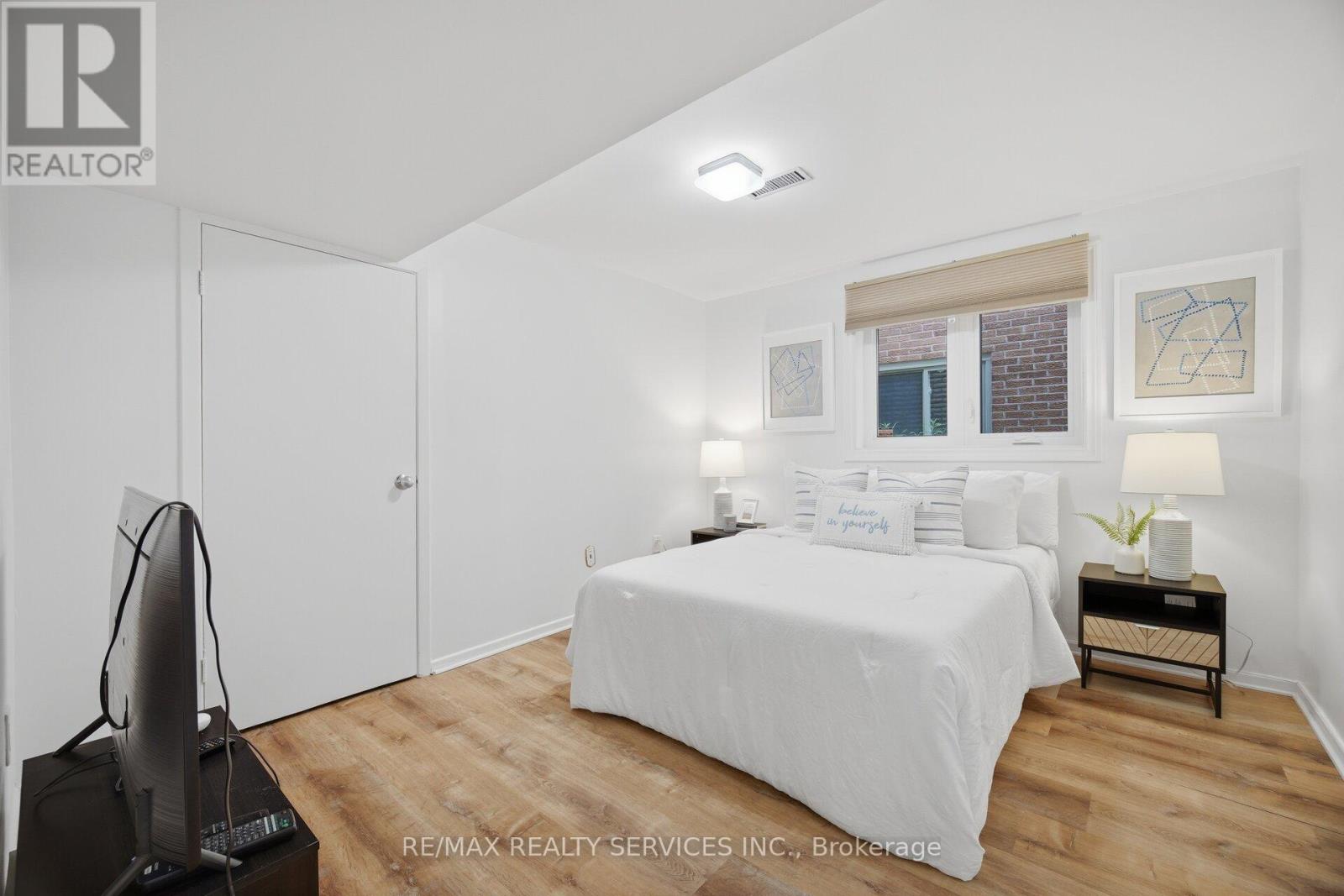 133 ROMFIELD CIRCUIT - 41