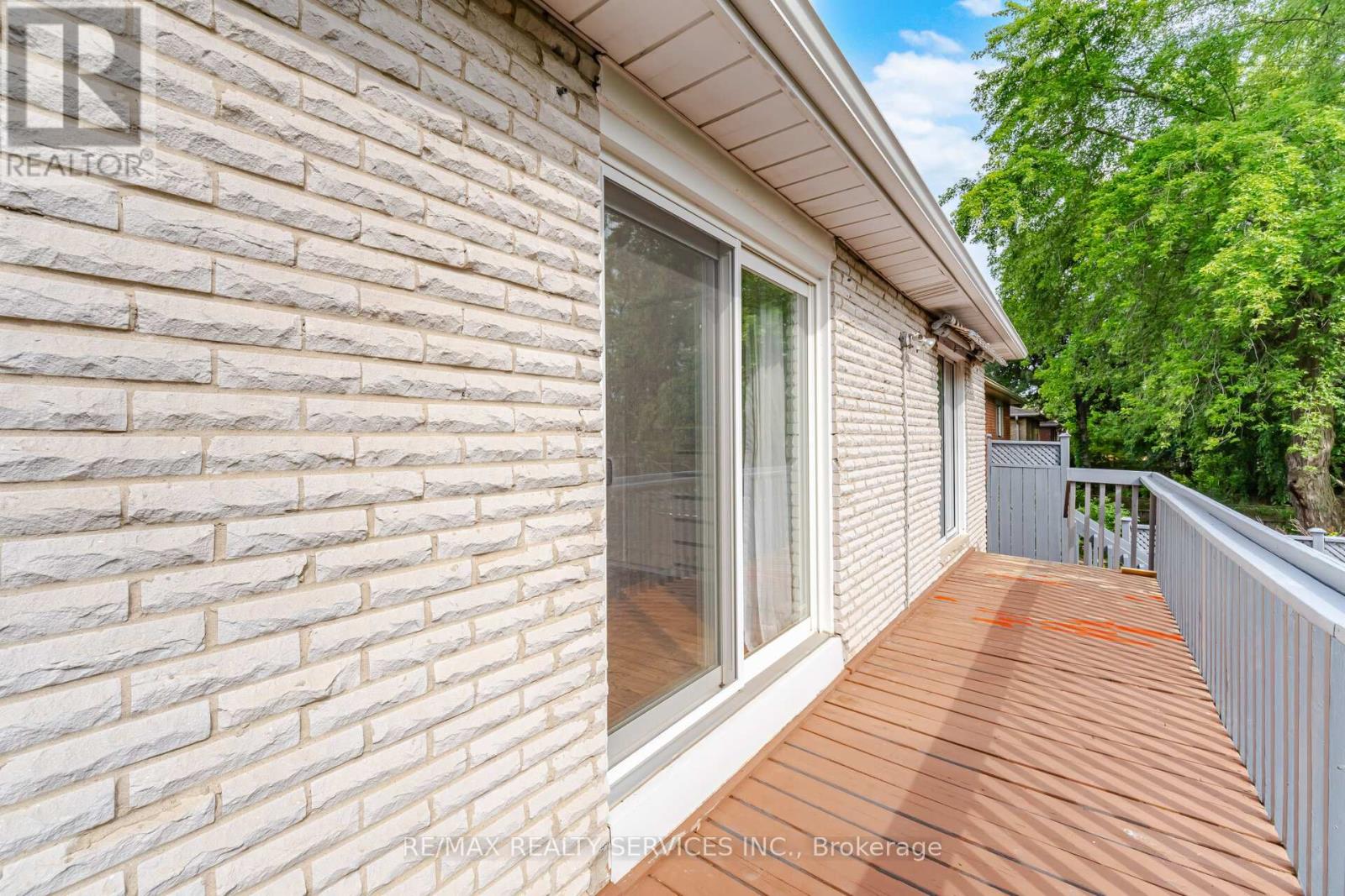 133 ROMFIELD CIRCUIT - 43