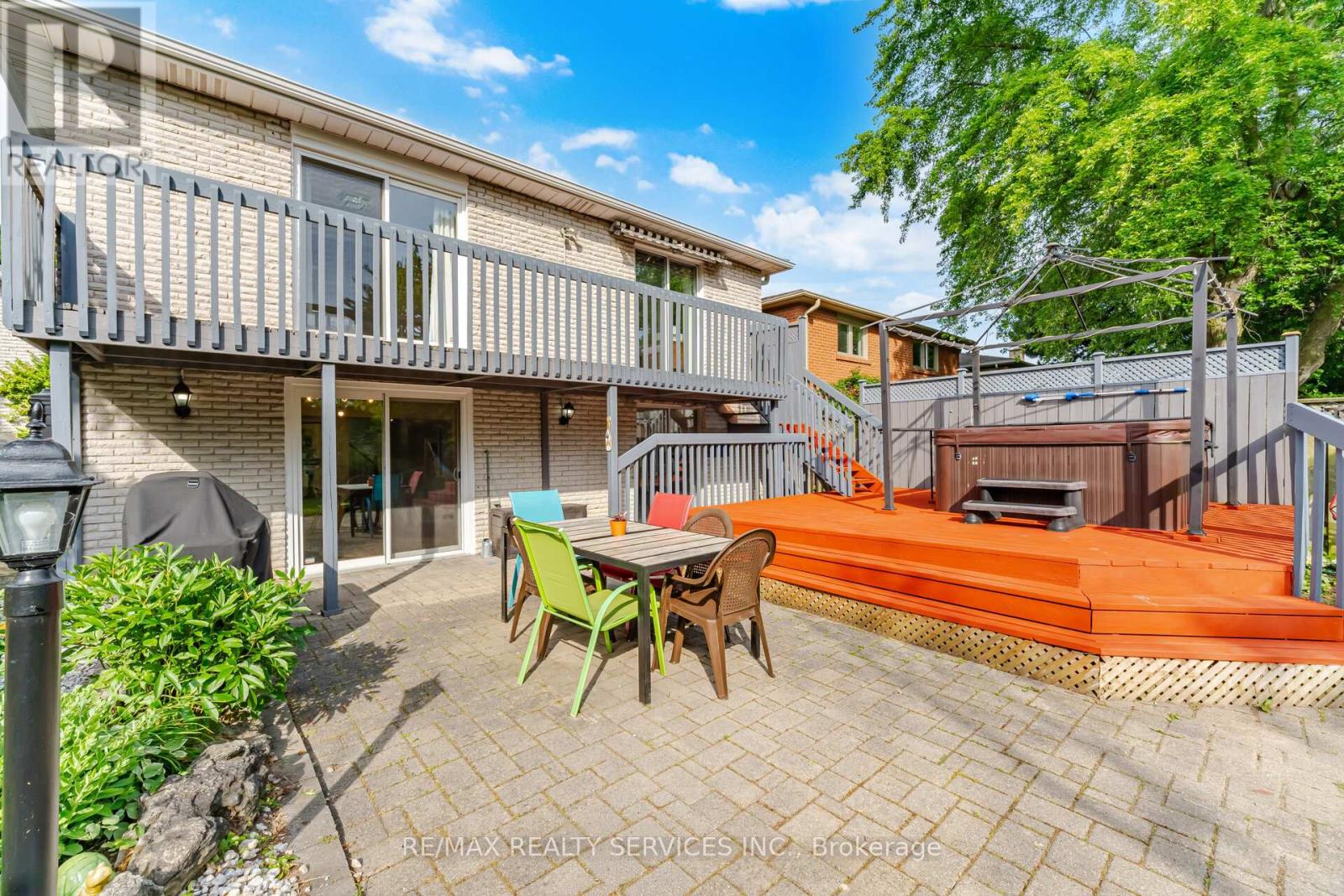 133 ROMFIELD CIRCUIT - 44