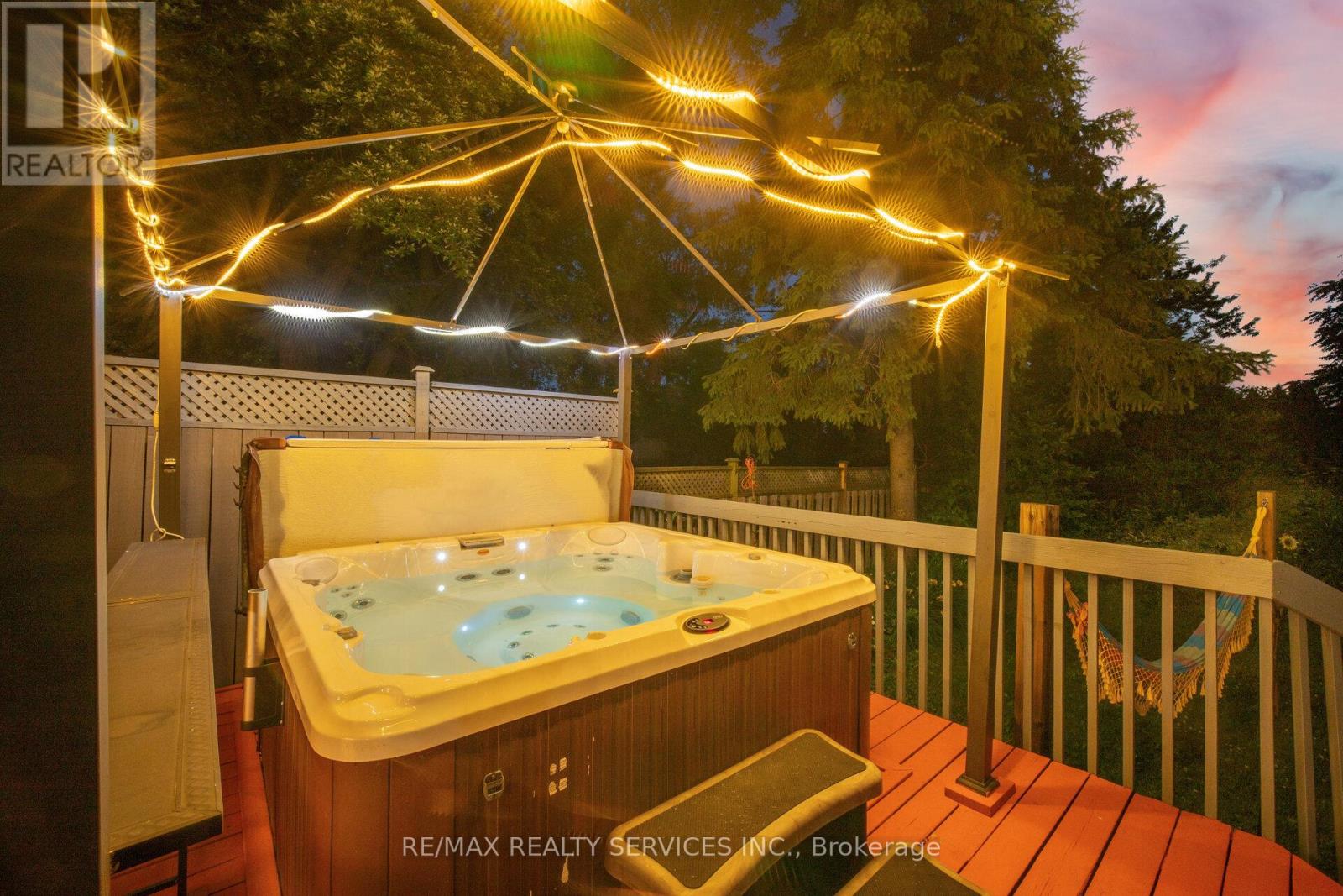 133 ROMFIELD CIRCUIT - 48