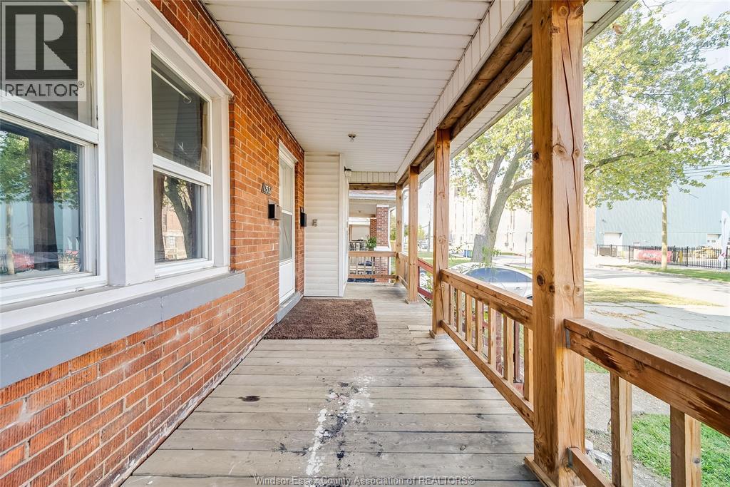 1531 WINDSOR AVENUE - 3