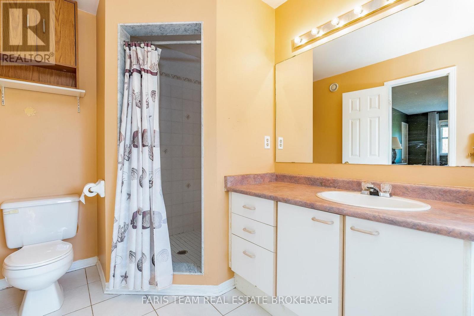 230 MARY ANNE DRIVE - 24