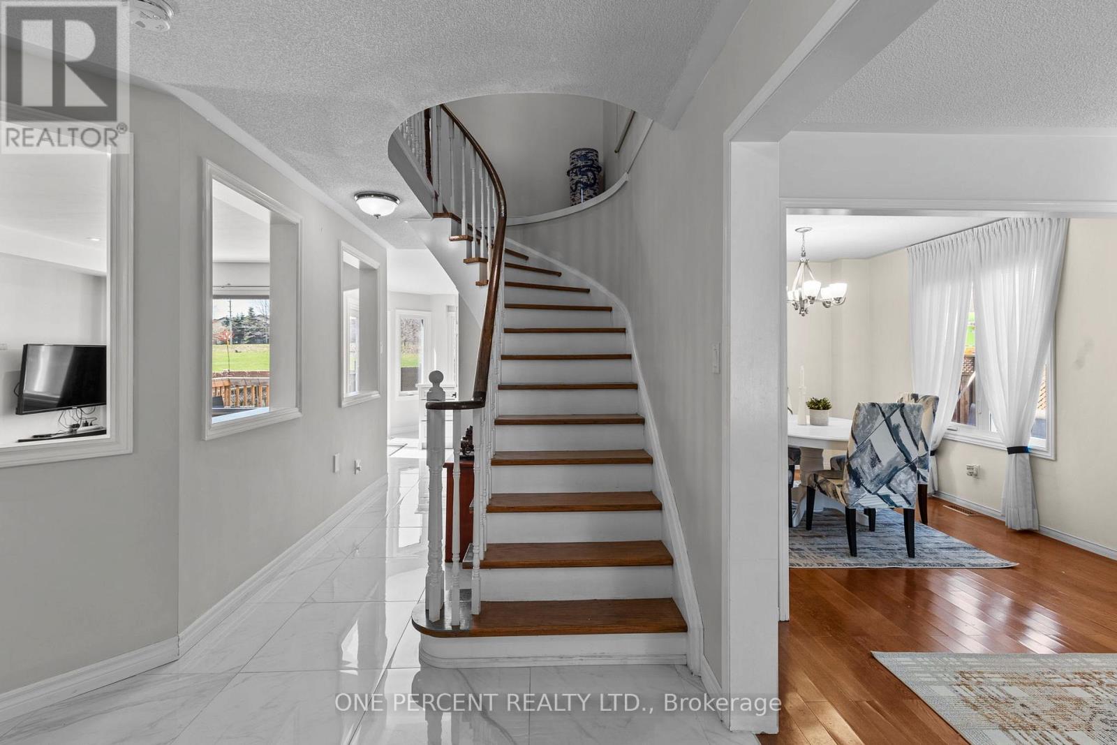 2800 sq ft / (4+1) BED / 3 Full Bath, 1 Half bath