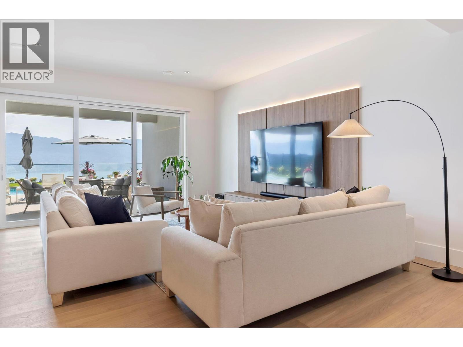 1391 Vineyard Drive - 52