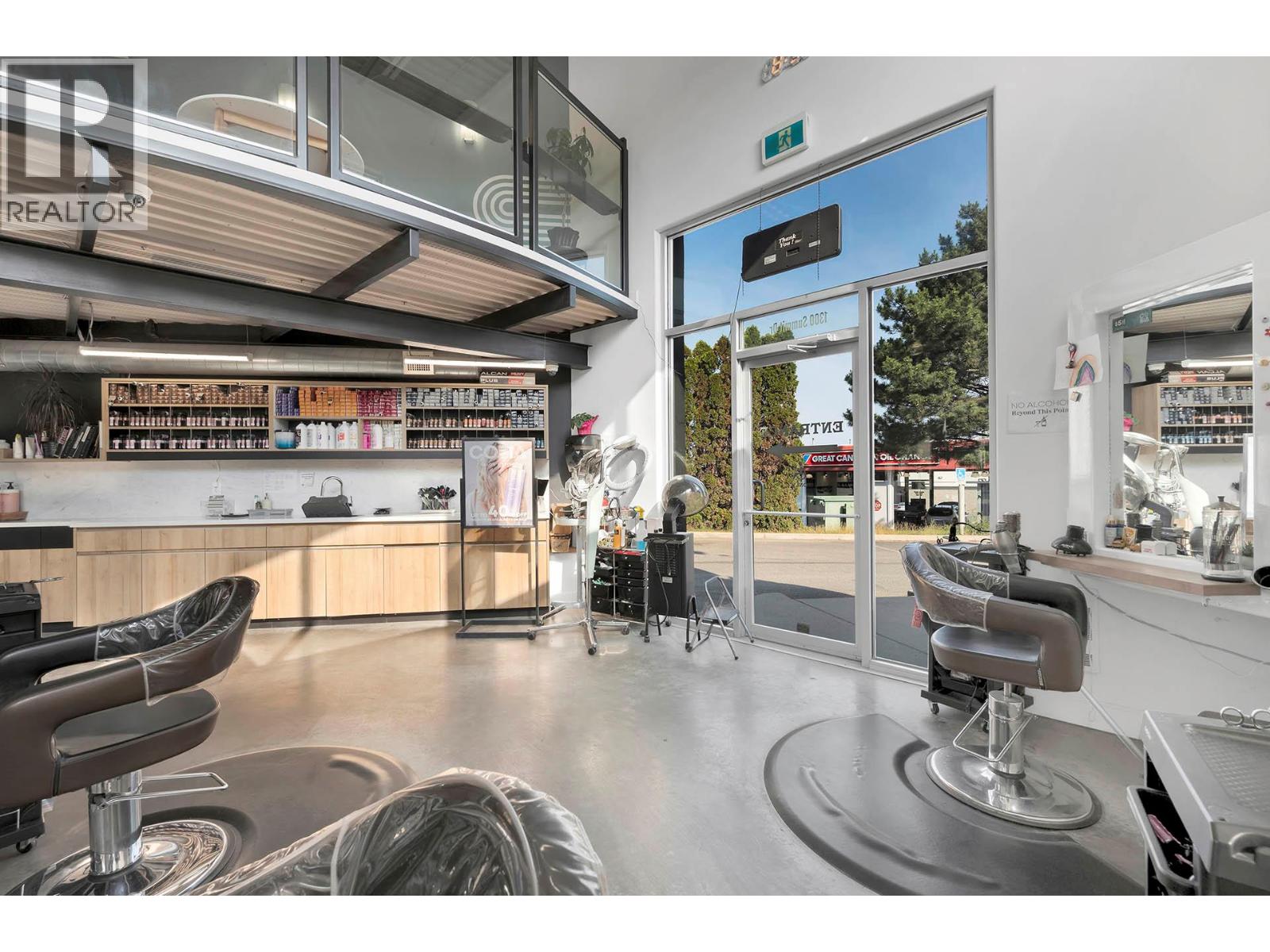  1300 SUMMIT Drive, Kamloops