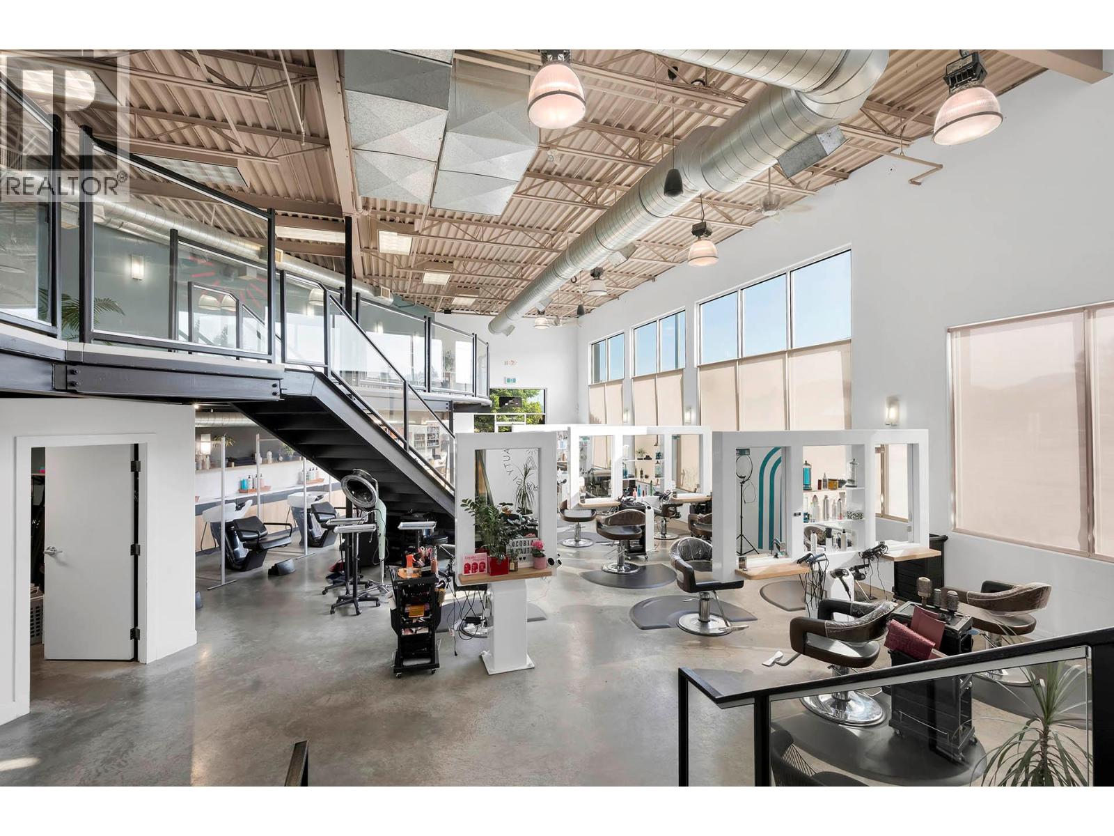  1300 SUMMIT Drive, Kamloops