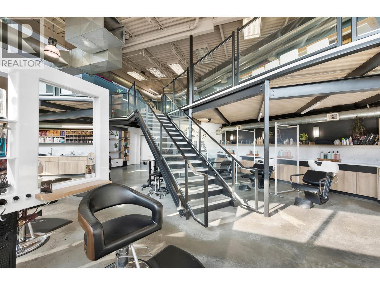  1300 SUMMIT Drive, Kamloops