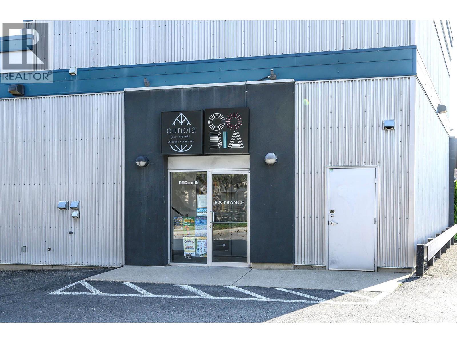  1300 SUMMIT Drive, Kamloops