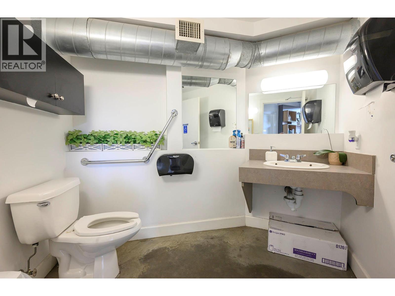  1300 SUMMIT Drive, Kamloops
