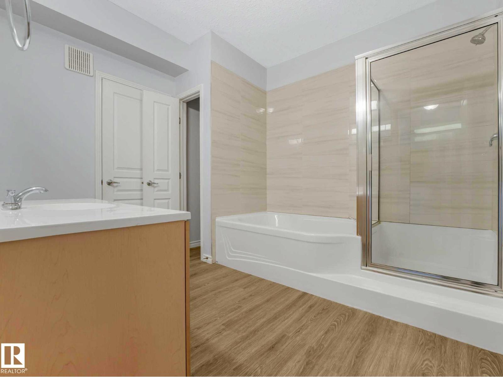 #112 11039 83 AV NW - 30
