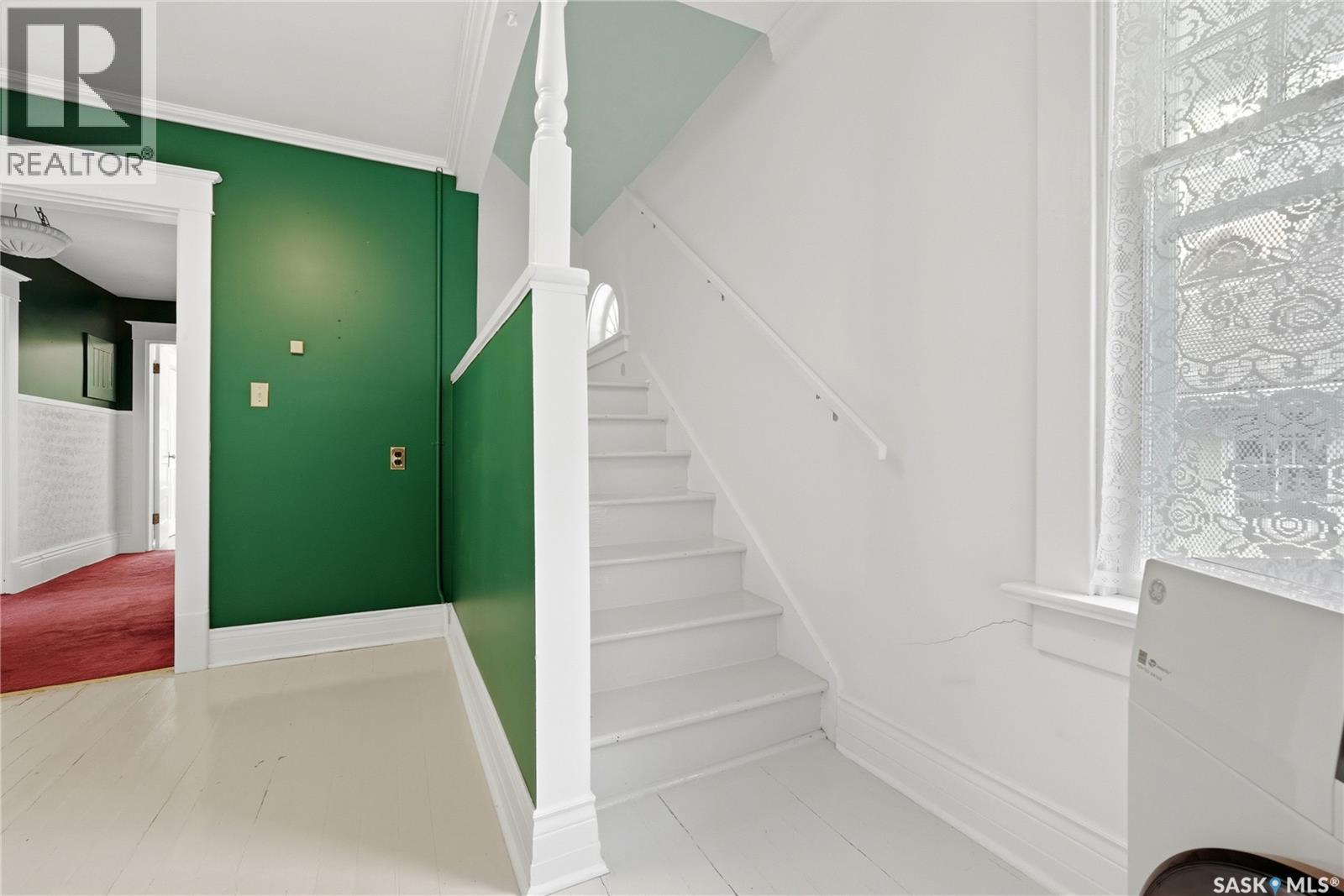 3008 Victoria AVENUE — photo 35