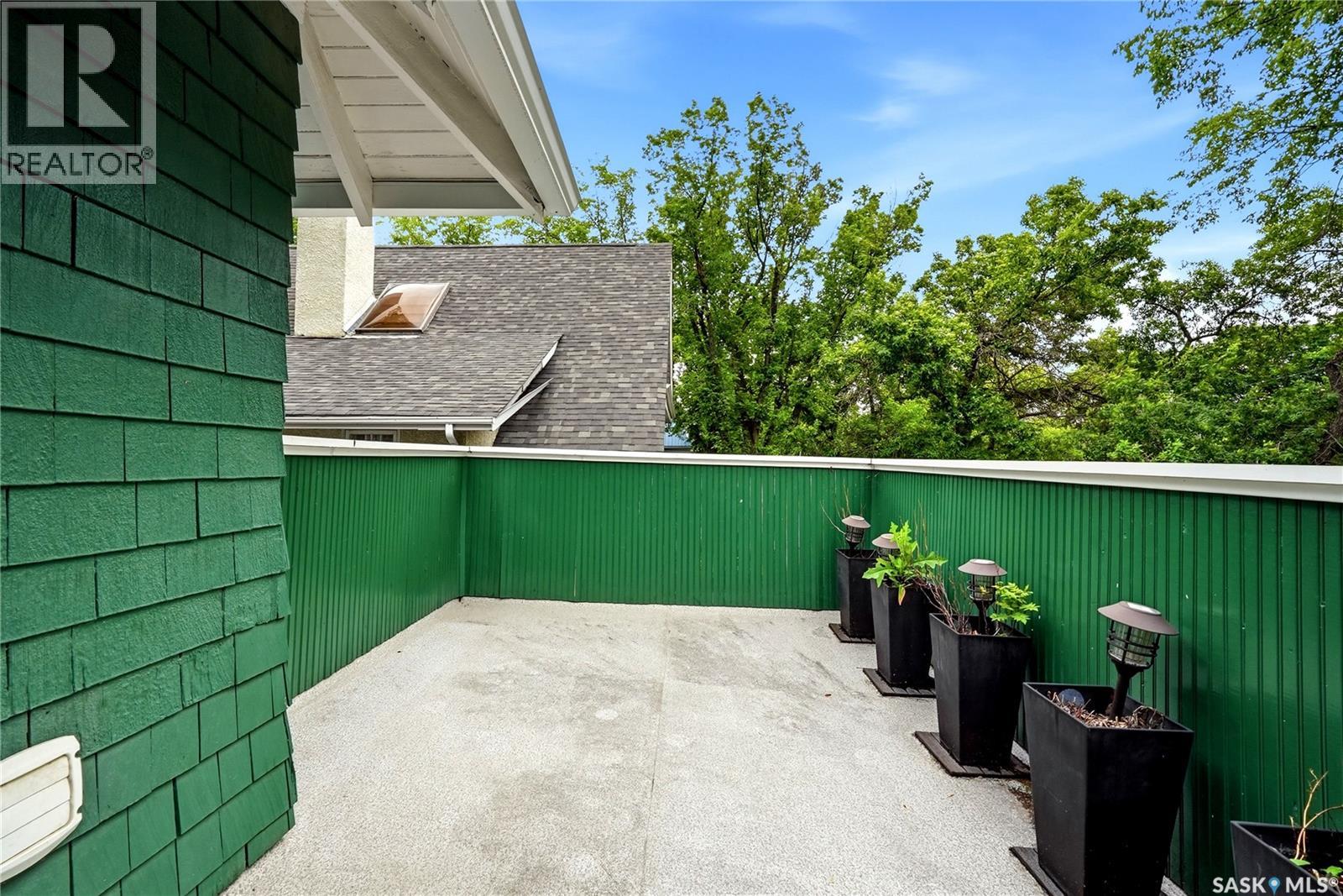 3008 Victoria AVENUE — photo 33