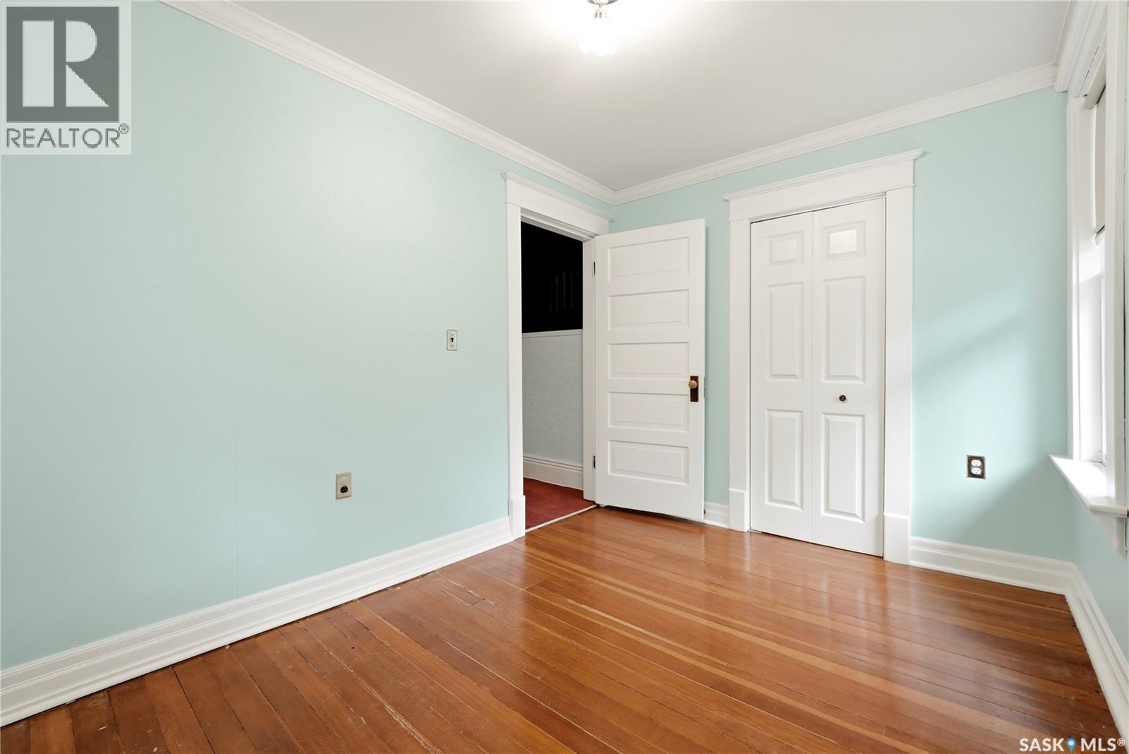 3008 Victoria AVENUE — photo 29