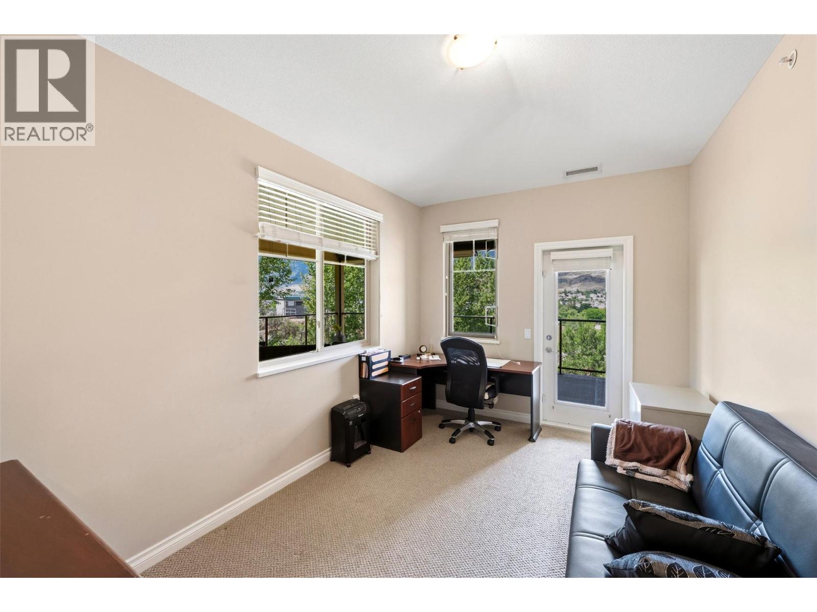 #405B 921 SPILLWAY Road - 34
