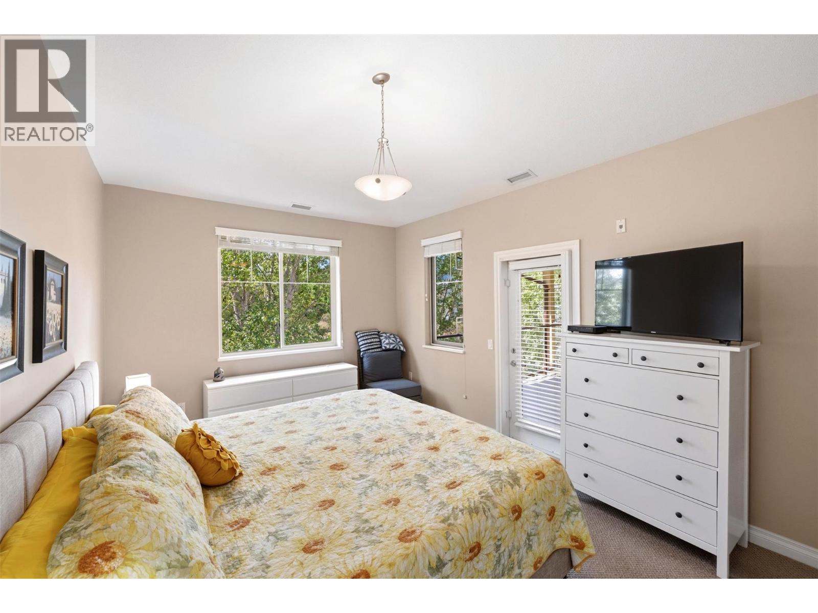 #405B 921 SPILLWAY Road - 32