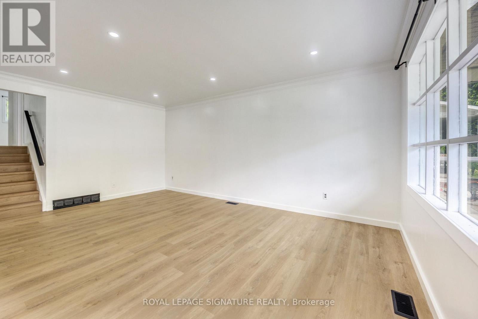 685 AMESBURY COURT - 3